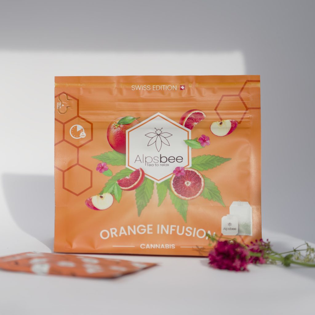 Alpsbee orange tea with cannabis, pack of 10 sachets.